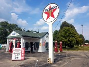 301  old gas station in Dwight.jpg